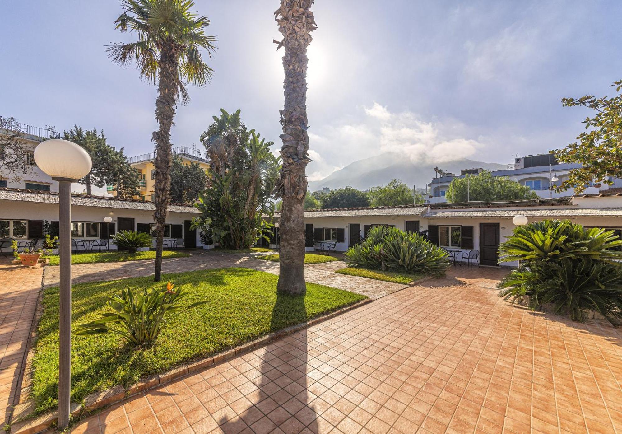 Hotel Terme Principe Lacco Ameno  ภายนอก รูปภาพ