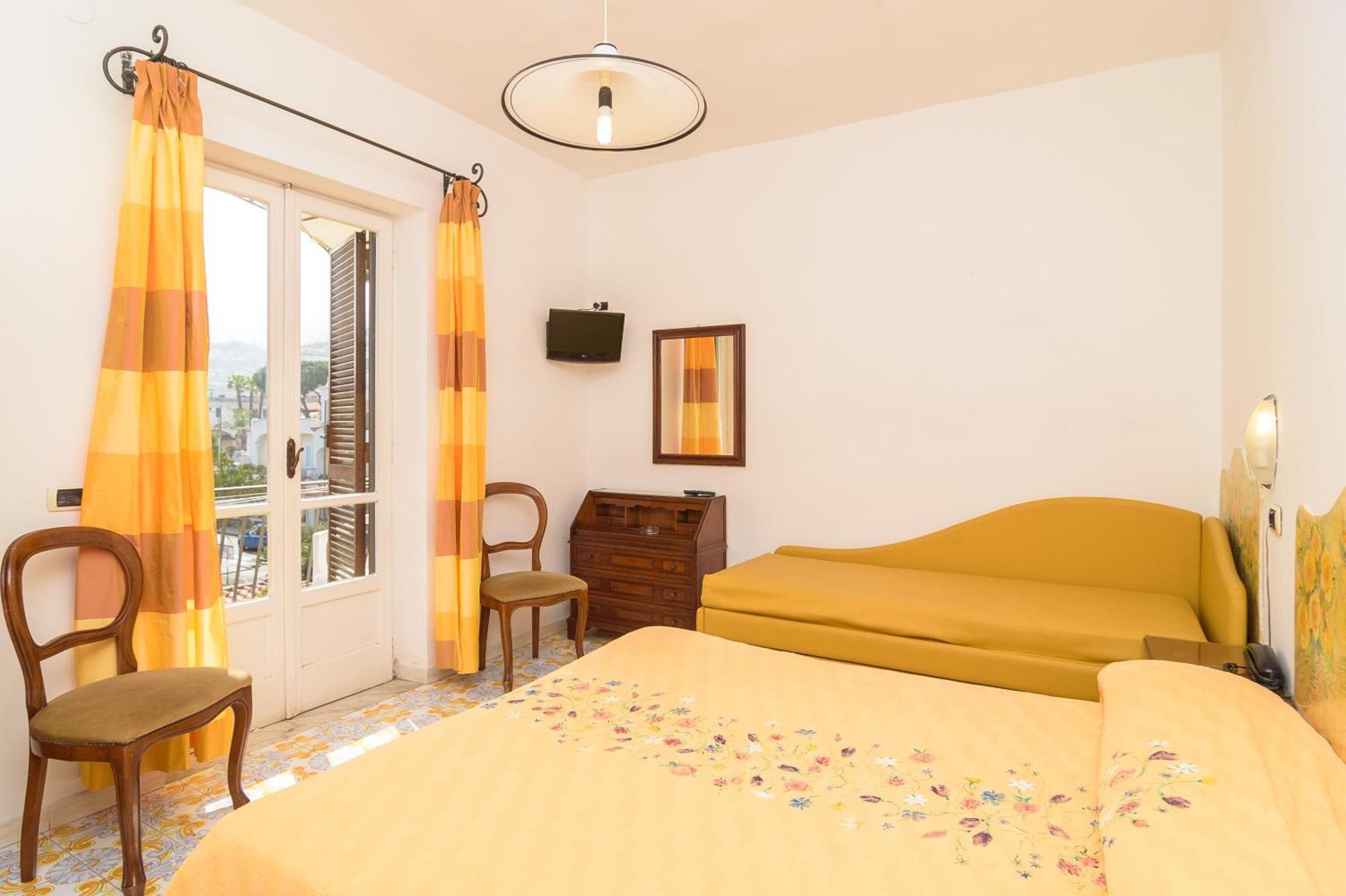 Hotel Terme Principe Lacco Ameno  ภายนอก รูปภาพ